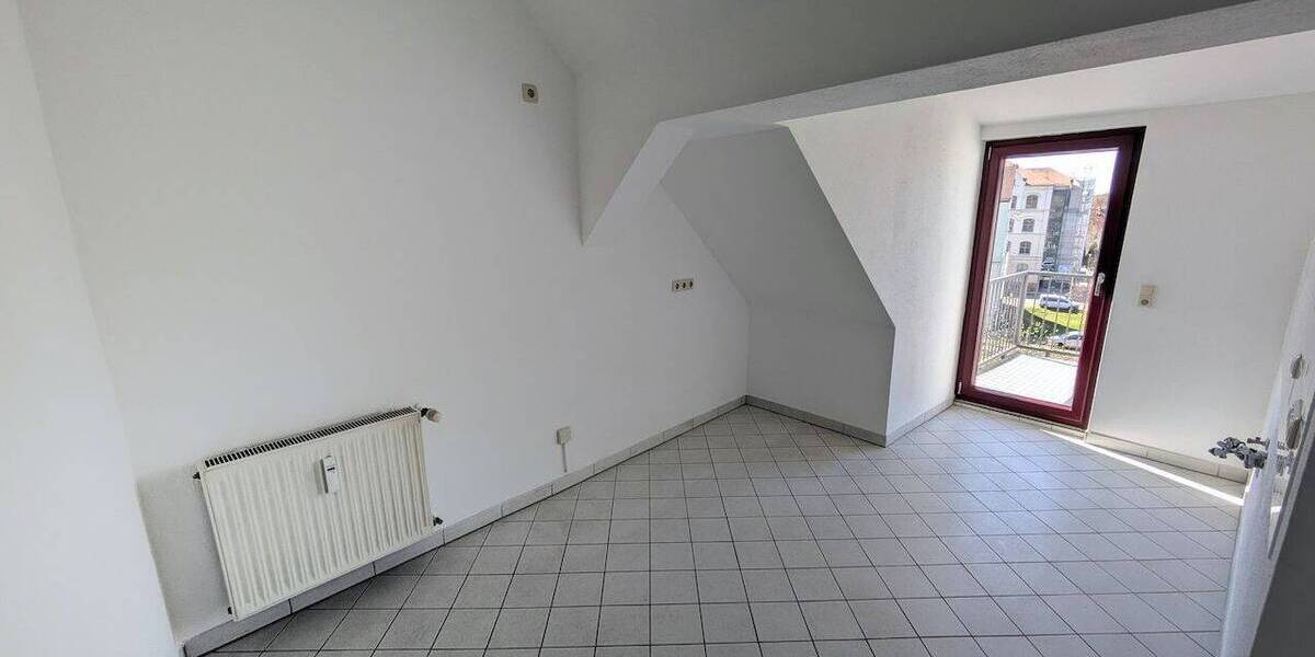 Etagenwohnung Zwickau Innenstadt - 2 Zimmer, 64 m&sup2;, 385&euro; | Angebot:26189805