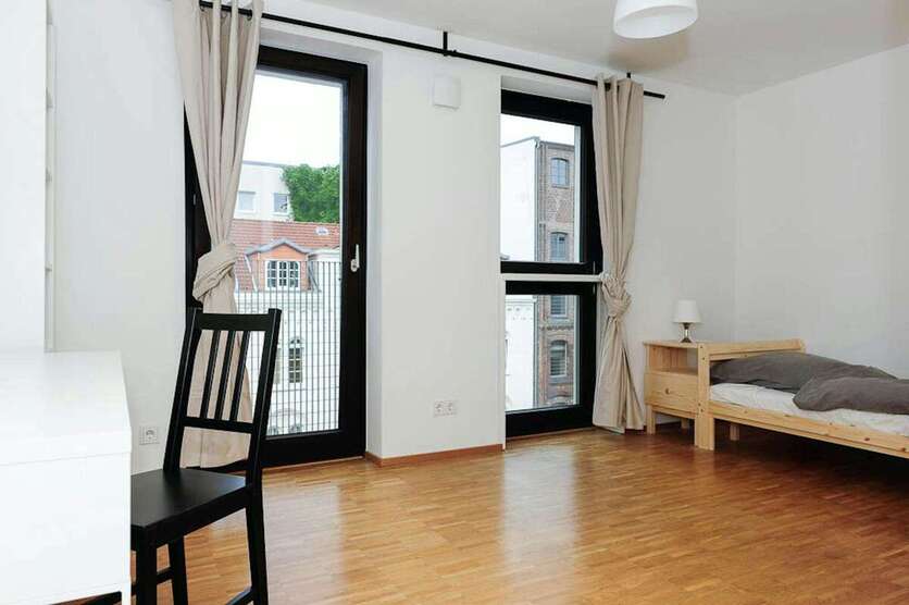 WG-Zimmer in Hamburg 730 € 15 m² zimmer
