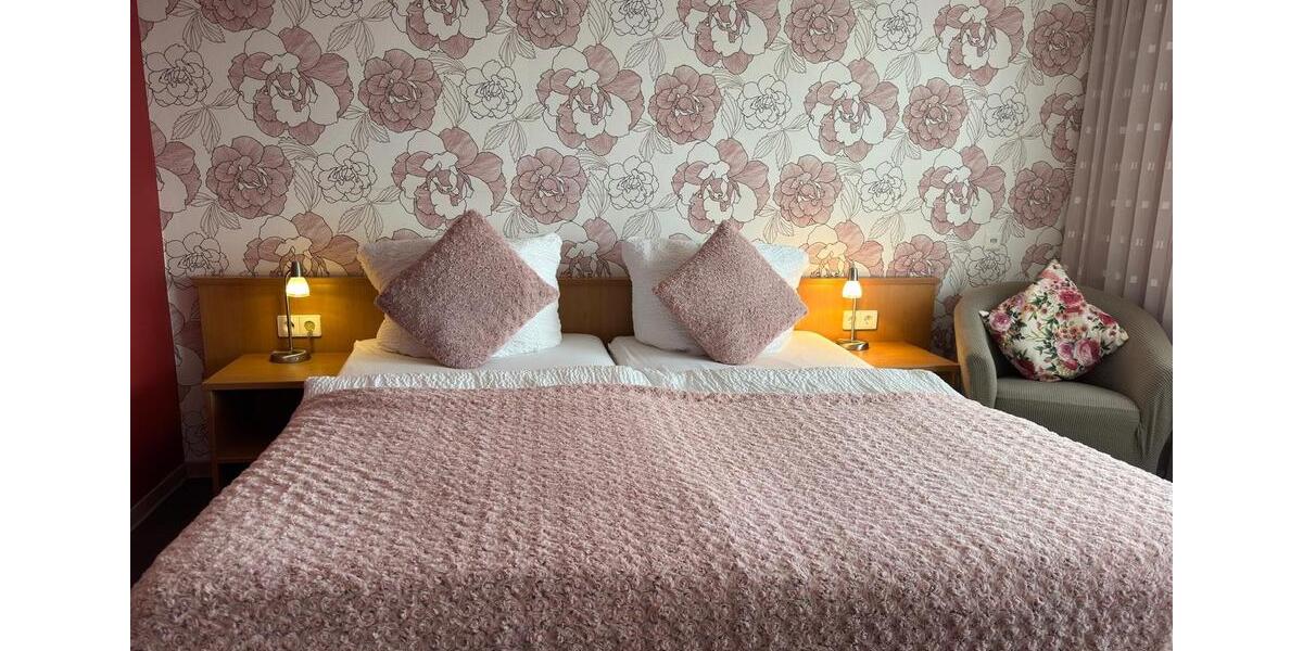 Wohnen auf Zeit Herbrechtingen - 14 Zimmer, 20 m&sup2;, 500&euro; | Angebot:25959741