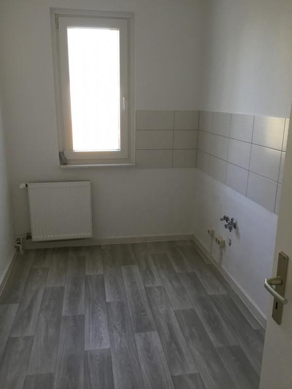 3-Raum-Wohnung mit Balkon zu vermieten! zimmer