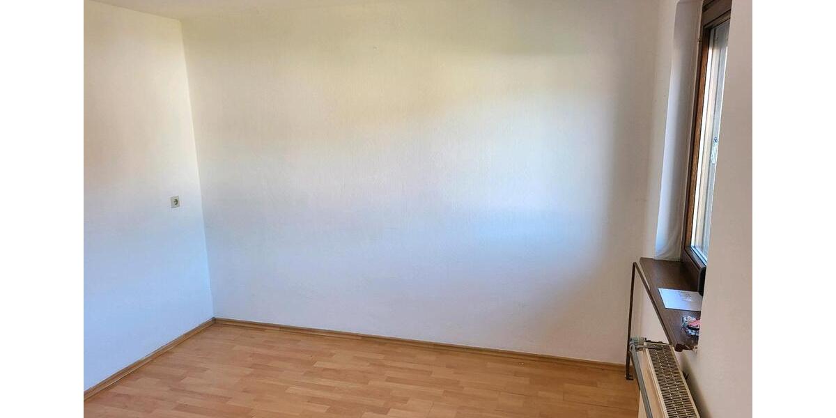 Etagenwohnung Hausach - 3 Zimmer, 65 m&sup2;, 780&euro; | Angebot:26692444