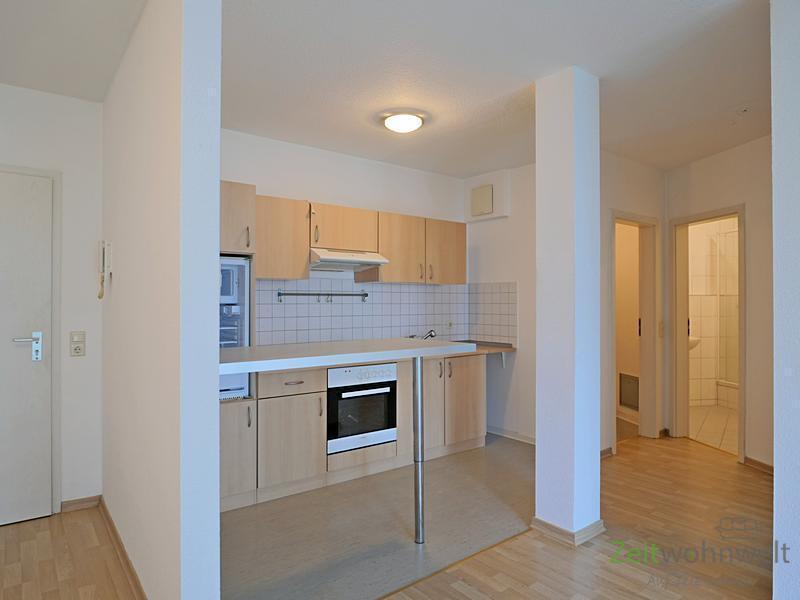 (12536 98) MGN: kleine 2-Zimmer-Wohnung mit Laminatböden zum ruhigen Innenhof, EBK und Hausmeisterdienste inkl.