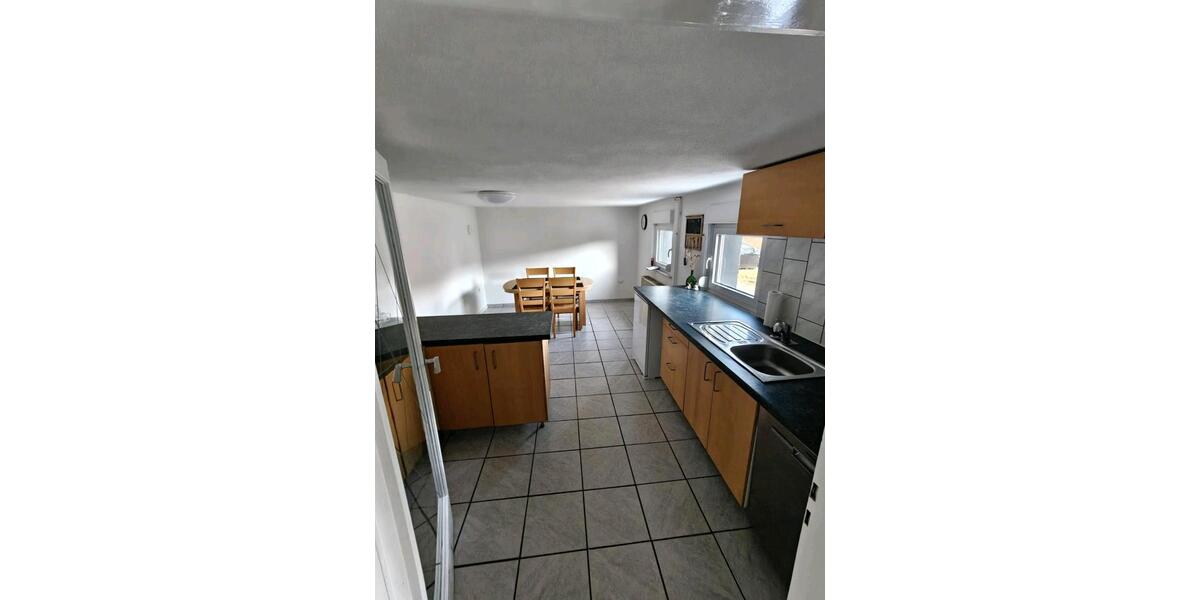 Etagenwohnung Kirchen (Sieg) - 1 Zimmer, 65 m&sup2;, 650&euro; | Angebot:25857564