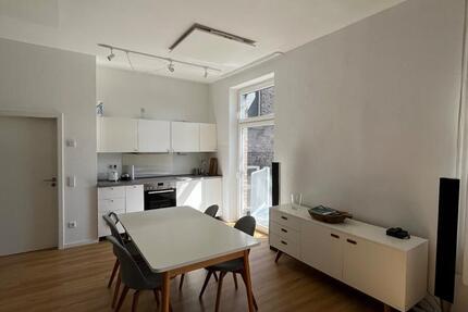 Wohnen auf Zeit Düsseldorf Pempelfort - 2.5 Zimmer, 67 m&sup2;, 1.250&euro; | Angebot:26517761