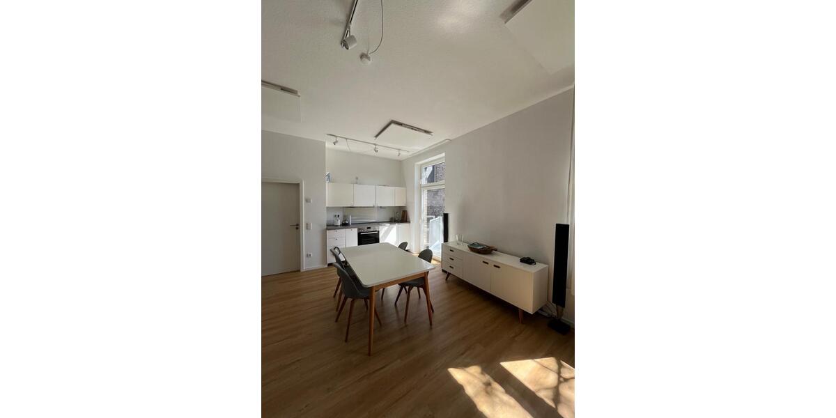 Wohnen auf Zeit Düsseldorf Pempelfort - 2.5 Zimmer, 67 m&sup2;, 1.250&euro; | Angebot:26517761