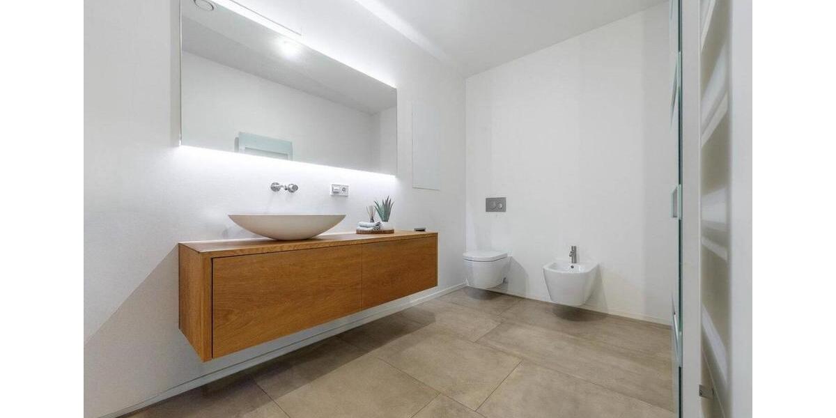 Etagenwohnung Lörrach - 3 Zimmer, 118 m&sup2;, 1.800&euro; | Angebot:26660011