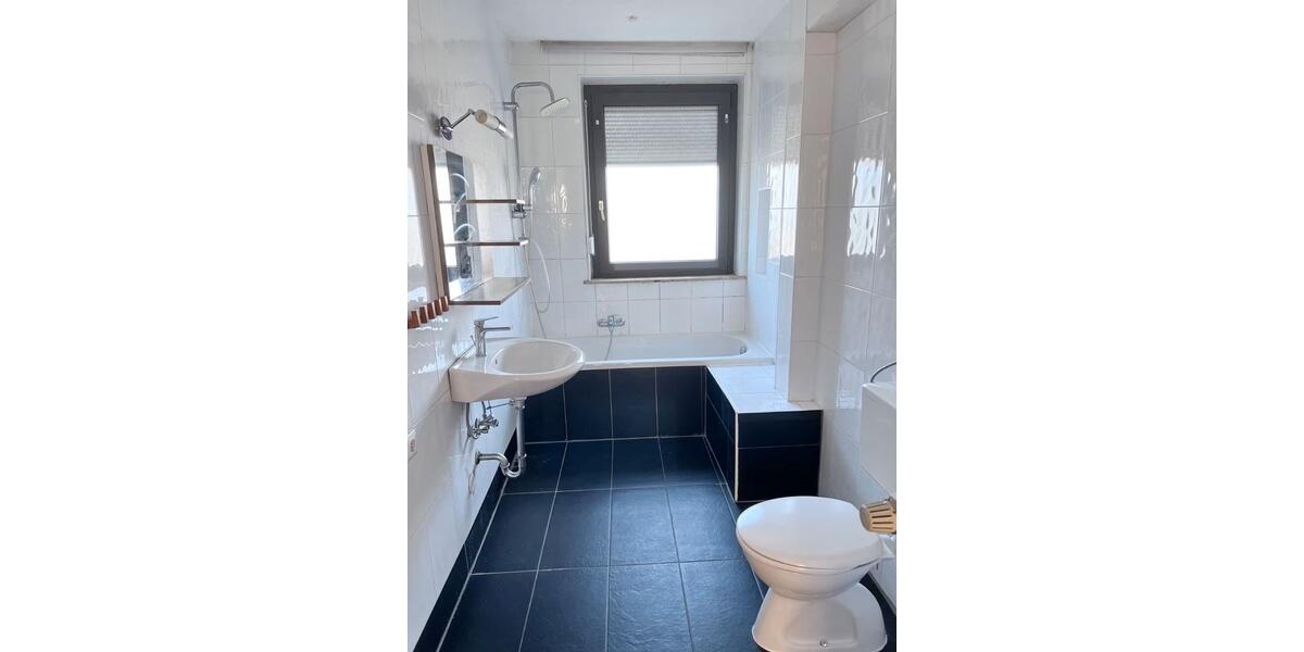 Etagenwohnung Aalen Unterkochen - 5 Zimmer, 105 m&sup2;, 1.200&euro; | Angebot:26032187