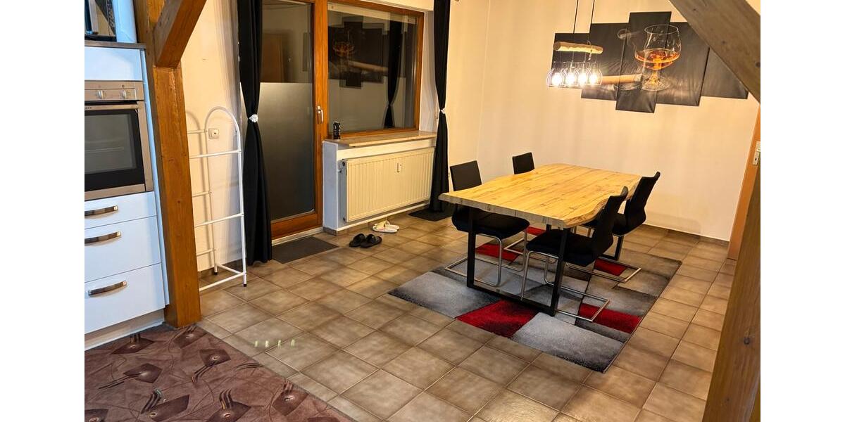 Erdgeschoßwohnung Ebern - 2.5 Zimmer, 98 m&sup2;, 820&euro; | Angebot:24893532