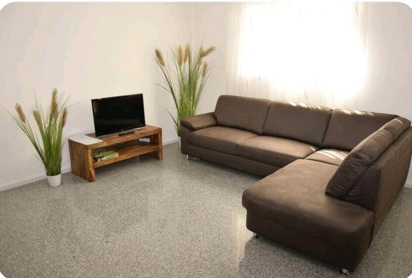 vermiete Wohnung