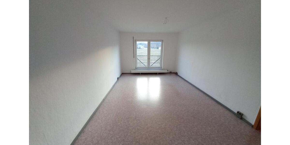 Dachgeschoßwohnung Ballenstedt - 3 Zimmer, 79 m&sup2;, 475&euro; | Angebot:22353714