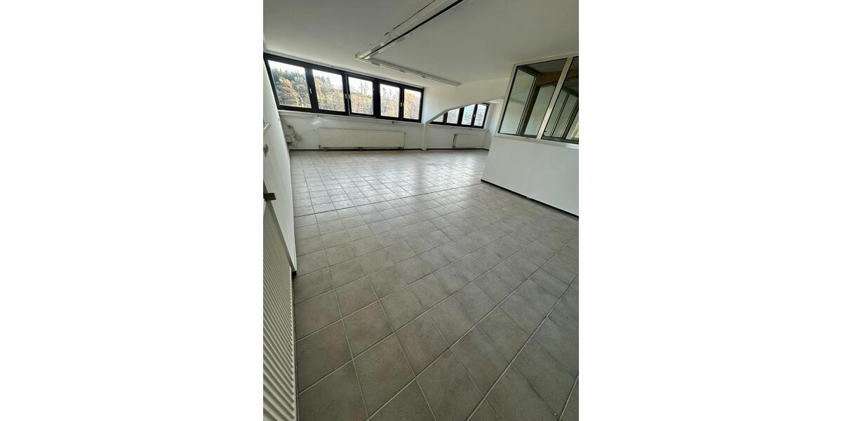 Einfamilienhaus Pleinfeld - 4 Zimmer, 200 m&sup2;, 1.400&euro; | Angebot:25408445