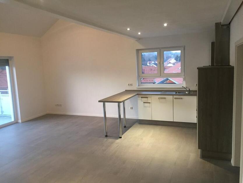 3- ZKB- in Waldmohr- 101qm - Etagenwohnung