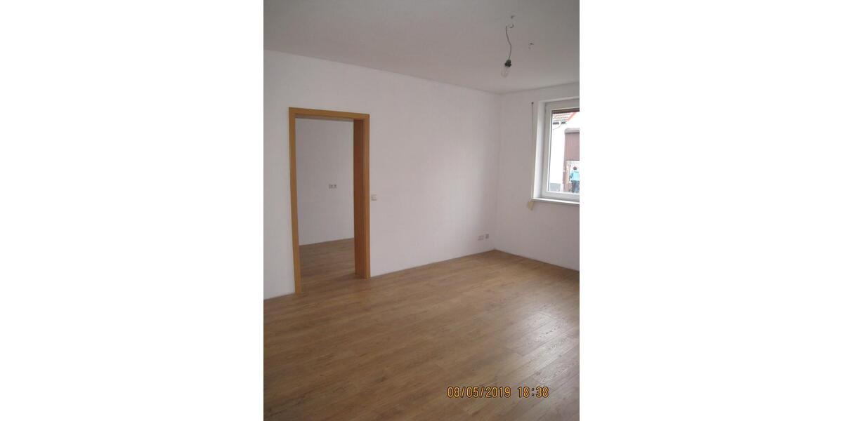 Etagenwohnung Ohrdruf - 2 Zimmer, 55 m&sup2;, 450&euro; | Angebot:25972176