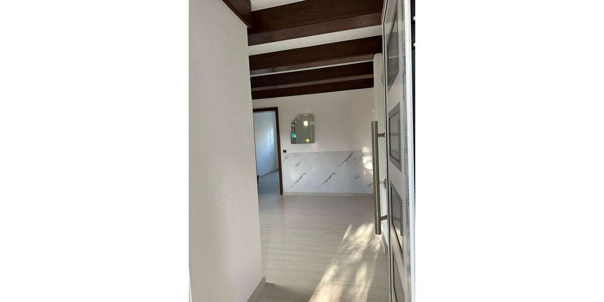 Etagenwohnung Uhingen - 4 Zimmer, 120 m&sup2;, 1.500&euro; | Angebot:26002630