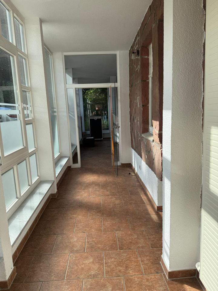 120qm Büro oder Praxisräume Erfurt Süd in Villa mit Parkplätzen
