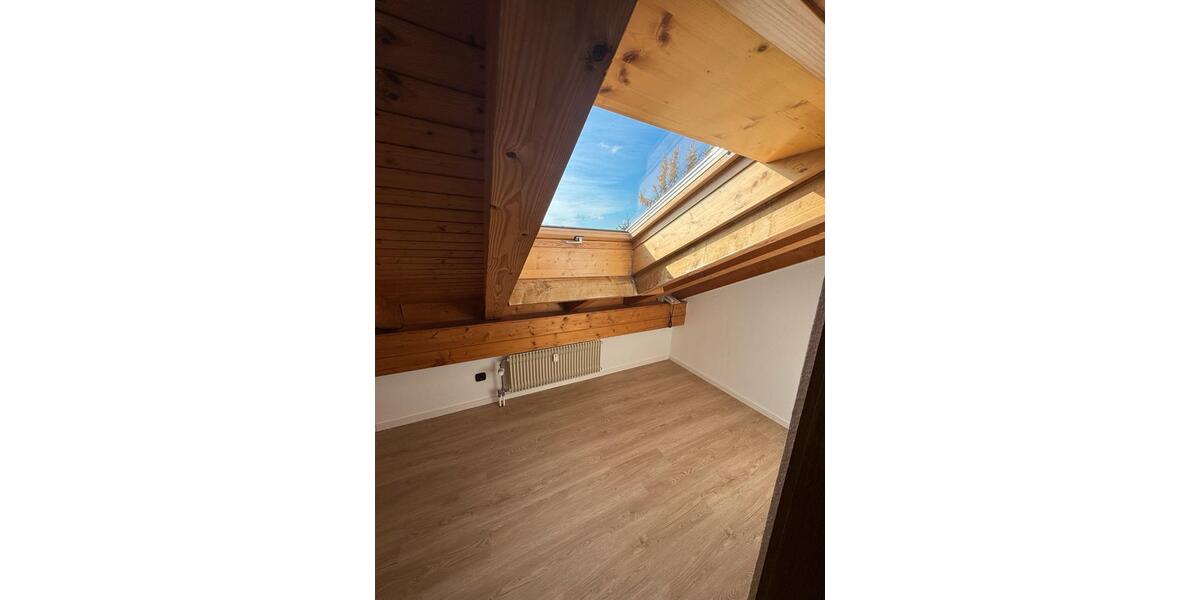 Dachgeschoßwohnung Schönwald im Schwarzwald - 1.5 Zimmer, 23 m&sup2;, 300&euro; | Angebot:26534648