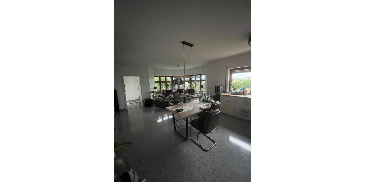 Etagenwohnung Würzburg Zellerau - 3 Zimmer, 88 m&sup2;, 1.150&euro; | Angebot:25800892