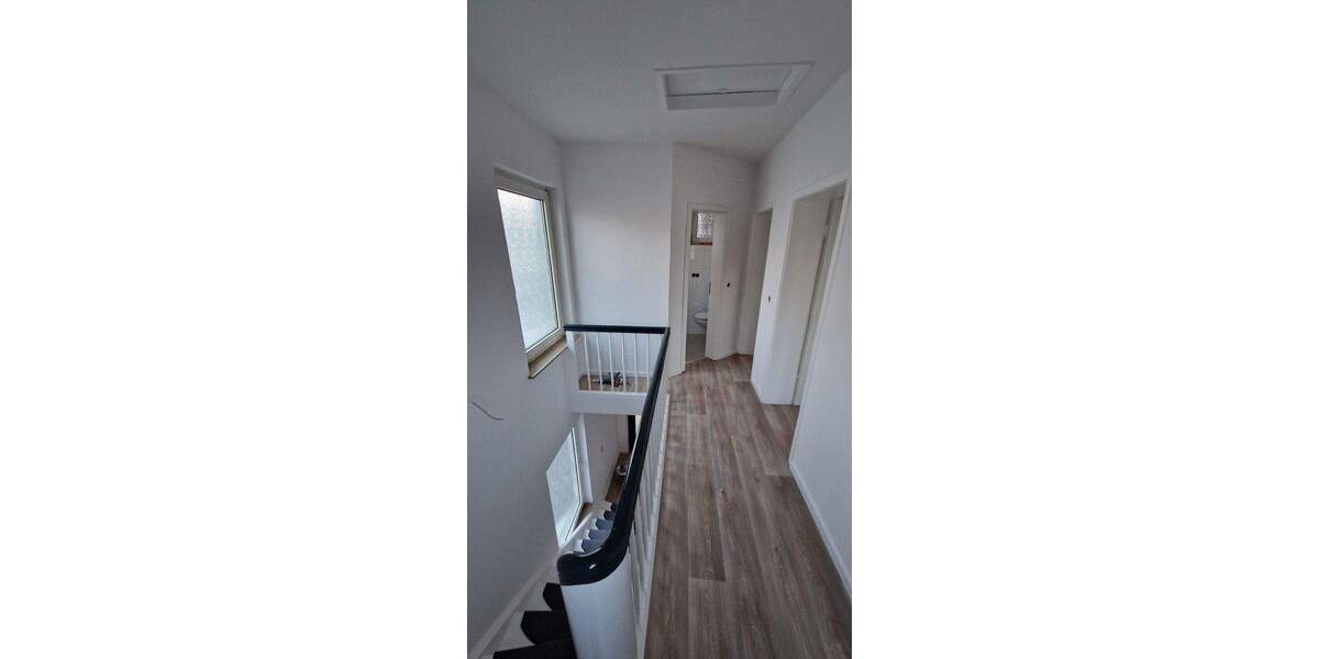 Toplage am Maudacher Bruch - Kernsaniertes Doppelhaus in Sackgasse 5 zimmer