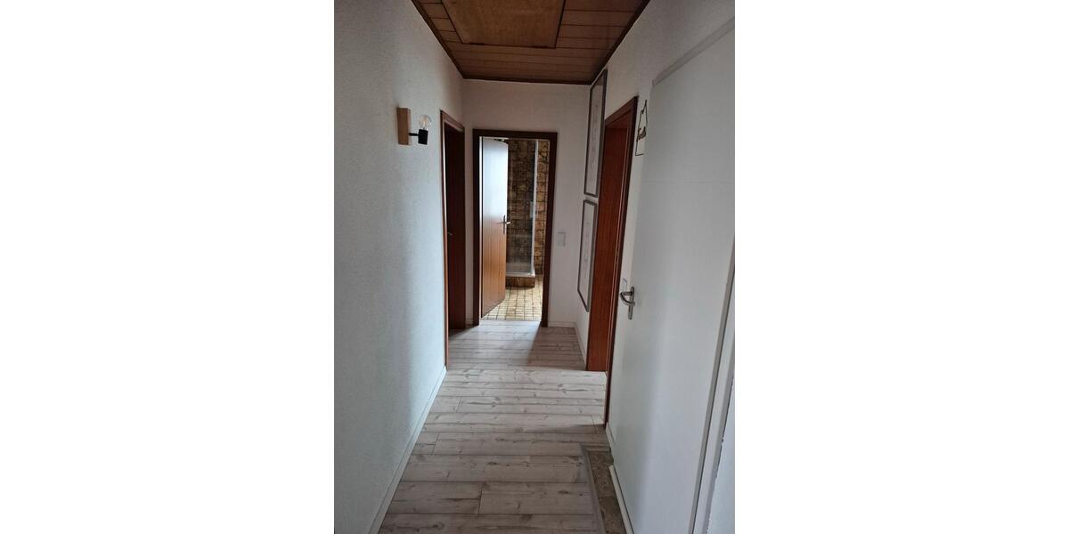 Dachgeschoßwohnung Barsinghausen - 3 Zimmer, 75 m&sup2;, 950&euro; | Angebot:25723887