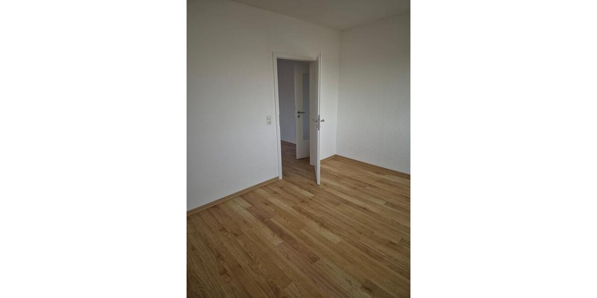 Etagenwohnung Großenhain - 3 Zimmer, 67 m&sup2;, 434&euro; | Angebot:24877913
