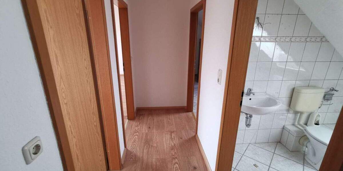 Etagenwohnung Neukieritzsch OT Lobstädt Lobstädt - 2 Zimmer, 33 m&sup2;, 270&euro; | Angebot:24990199
