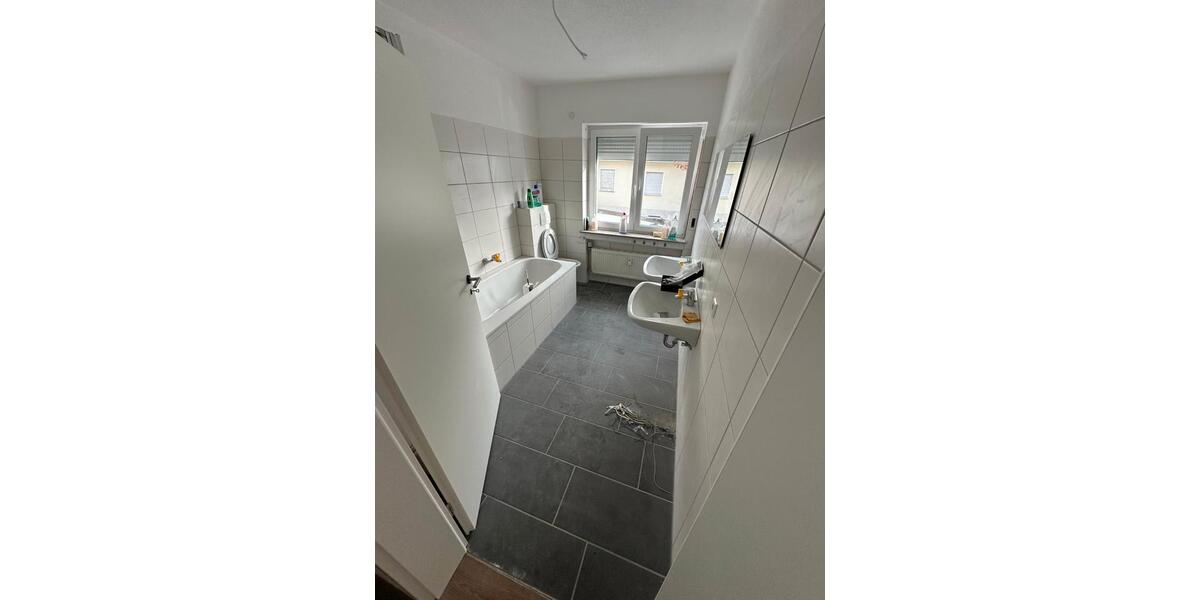 Erdgeschoßwohnung Albstadt - 3 Zimmer, 100 m&sup2;, 950&euro; | Angebot:26022436