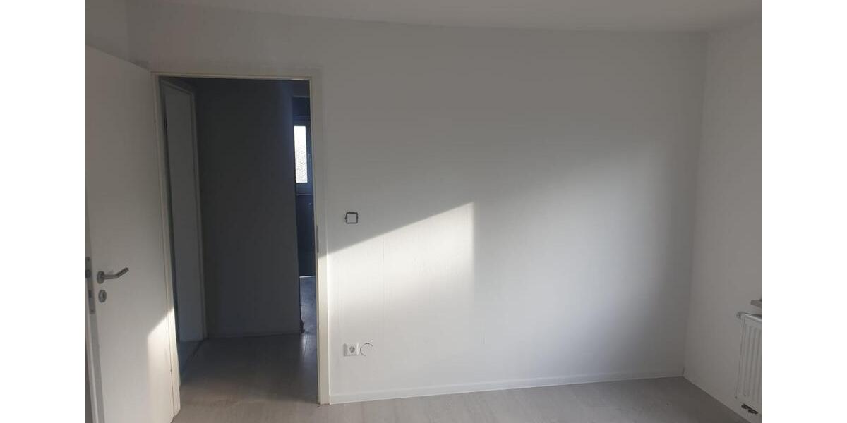 Etagenwohnung Reutlingen Reutlingen (Kernstadt) - 5 Zimmer, 110 m&sup2;, 1.350&euro; | Angebot:24801947