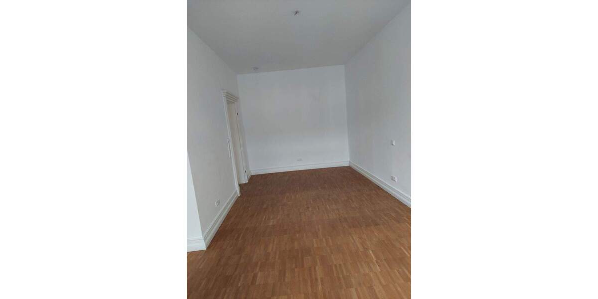 Etagenwohnung Trier Innenstadt - 7 Zimmer, 212 m&sup2;, 2.400&euro; | Angebot:25770106