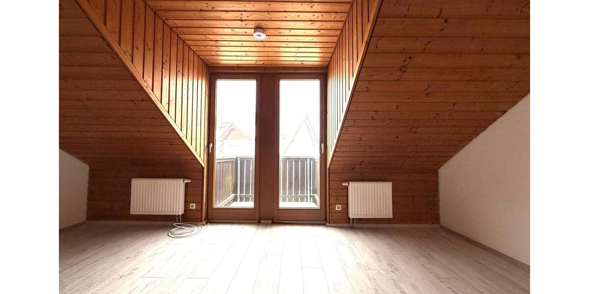 Etagenwohnung Reichenbach im Vogtland - 3 Zimmer, 78 m&sup2;, 546&euro; | Angebot:26232053