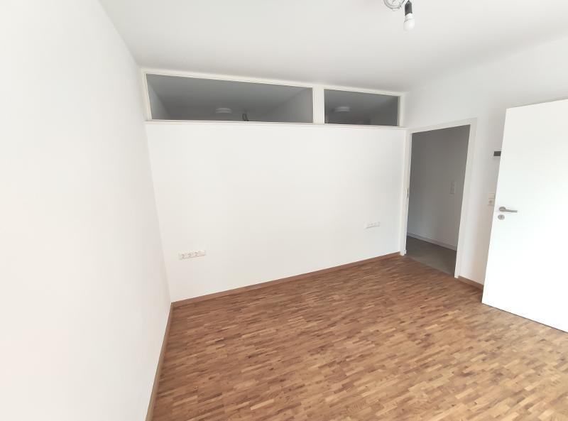 ERSTBEZUG nach Sanierung - Einfamilienhaus mit großer Terrasse und Garage 6 zimmer