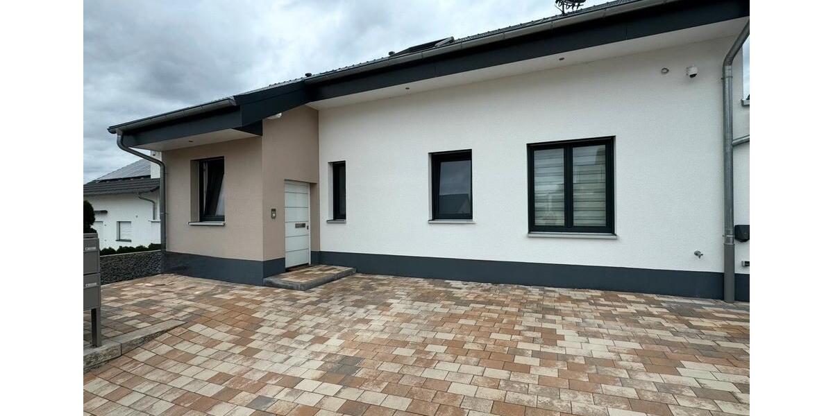 Erdgeschoßwohnung Wiernsheim - 4.5 Zimmer, 160 m&sup2;, 2.000&euro; | Angebot:25920953