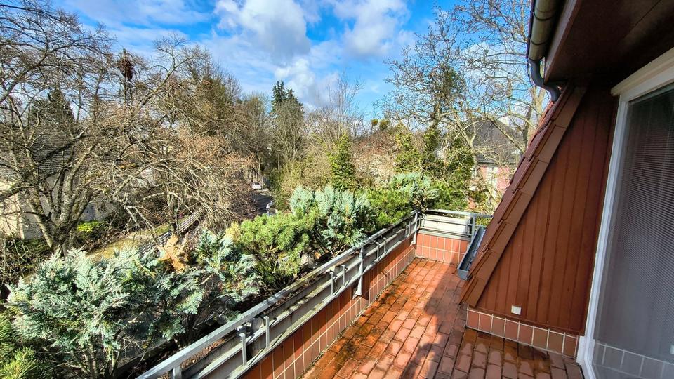Dachgeschoßwohnung Berlin Steglitz-Zehlendorf - 2 Zimmer, 89 m&sup2;, 1.311&euro; | Angebot:26252262