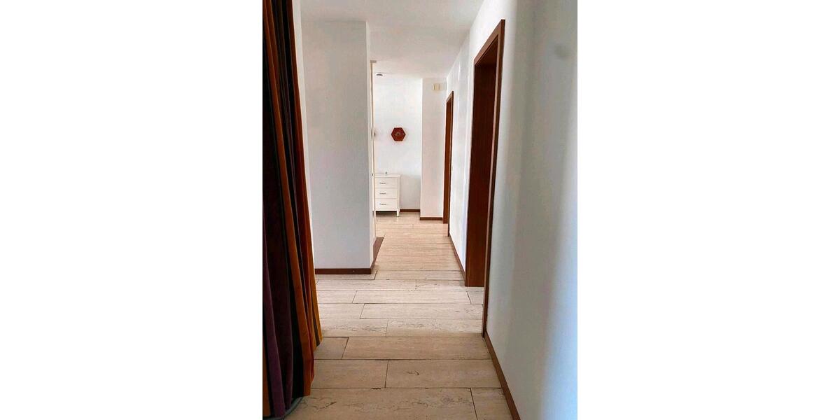 Einfamilienhaus Melle - 7 Zimmer, 190 m&sup2;, 1.500&euro; | Angebot:26582102