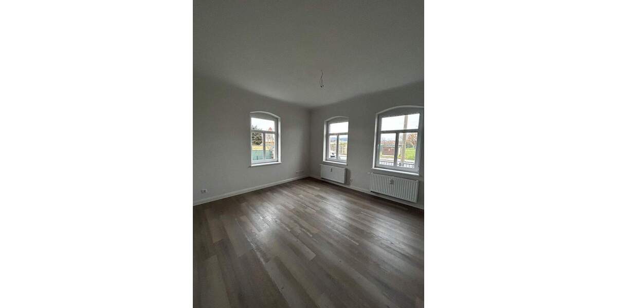 Gesamte Etage mit Balkon und eigenem Garten! 4 zimmer