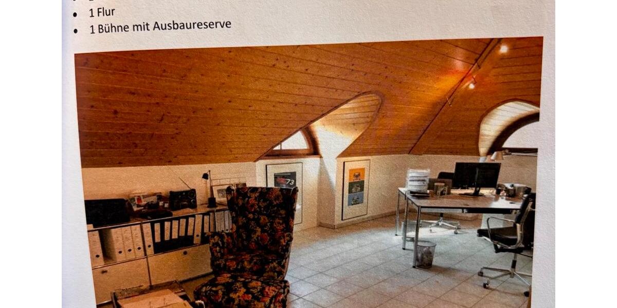 Dachgeschoßwohnung Scheer - 2.5 Zimmer, 88 m&sup2;, 920&euro; | Angebot:26587070