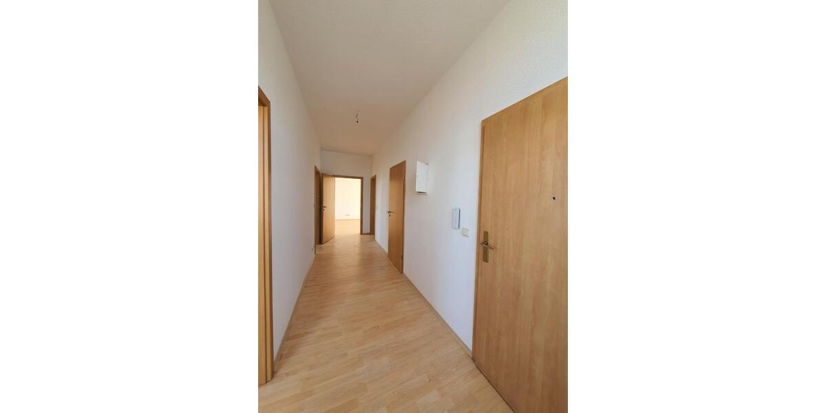 Etagenwohnung Apolda - 4 Zimmer, 98 m&sup2;, 870&euro; | Angebot:24672572