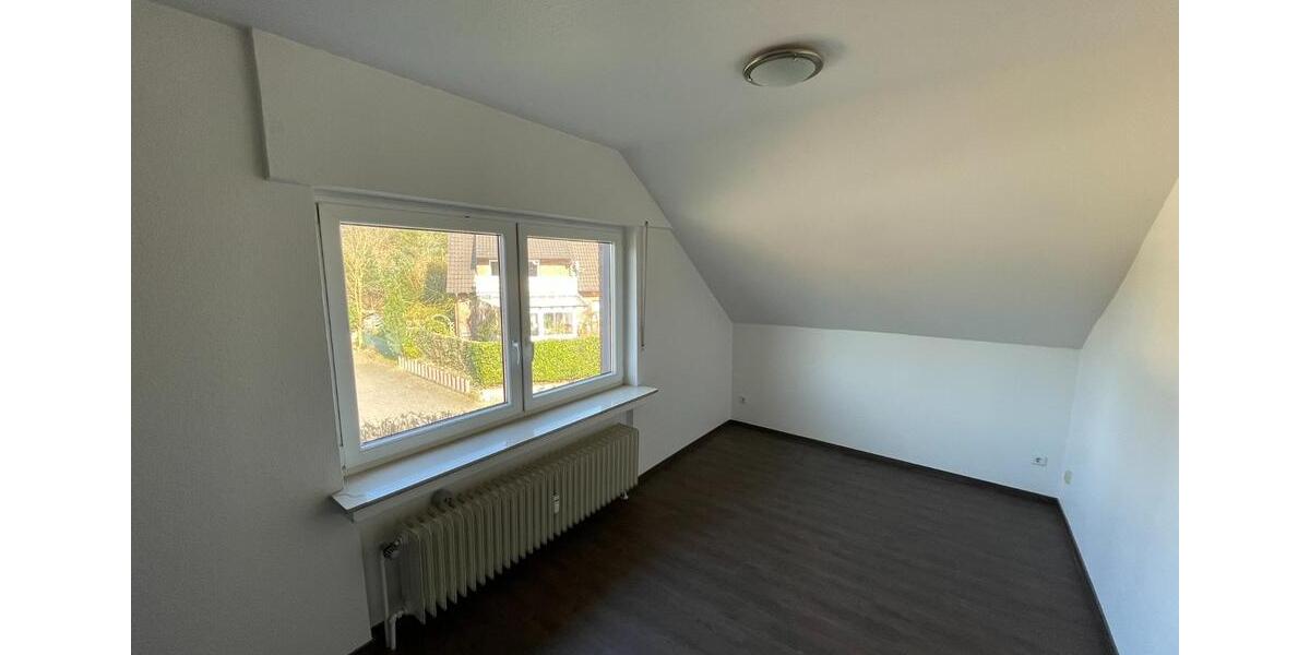 Dachgeschoßwohnung Lingen (Ems) - 3 Zimmer, 98 m&sup2;, 950&euro; | Angebot:24643463