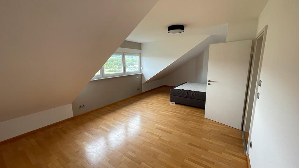 Wohnen auf Zeit Leimen - 4 Zimmer, 140 m&sup2;, 500&euro; | Angebot:26626644