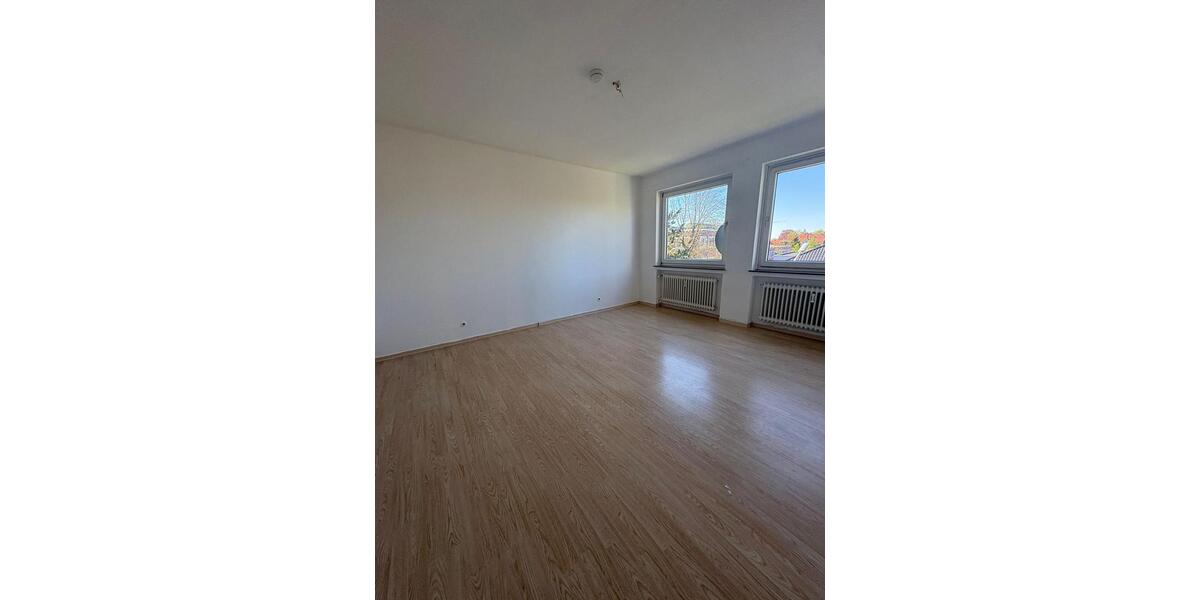 Dachgeschoßwohnung Oldenburg Ziegelhof - 4 Zimmer, 100 m&sup2;, 575&euro; | Angebot:26636409