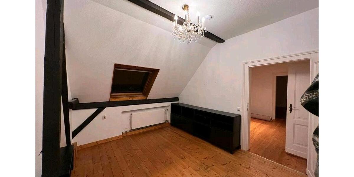 Dachgeschoßwohnung Braunschweig Westliches Ringgebiet - 3 Zimmer, 75 m&sup2;, 750&euro; | Angebot:26565986