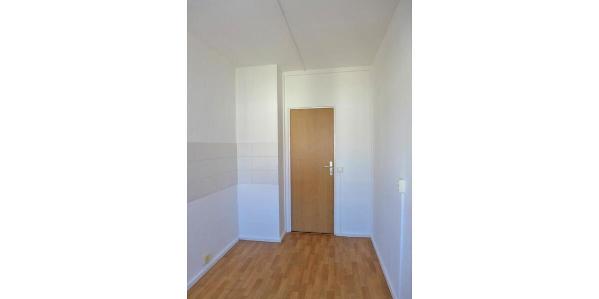 Etagenwohnung Limbach-Oberfrohna Oberfrohna - 1 Zimmer, 35 m&sup2;, 235&euro; | Angebot:25865194