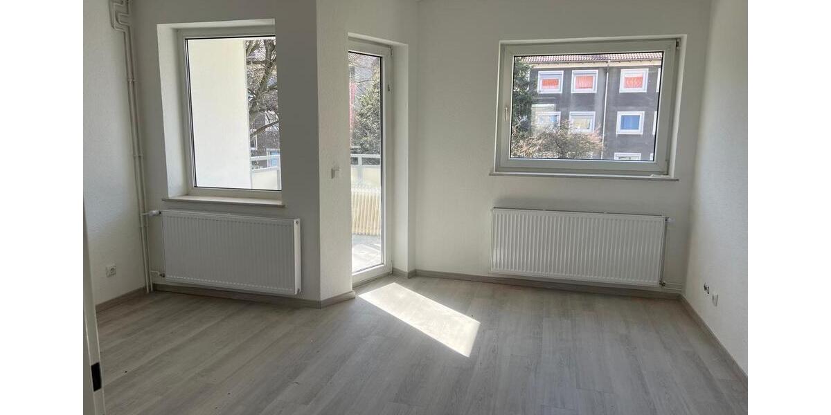 Kernsanierte 3-Zi.-Whg in Lebenstedt mit Balkon 3 zimmer