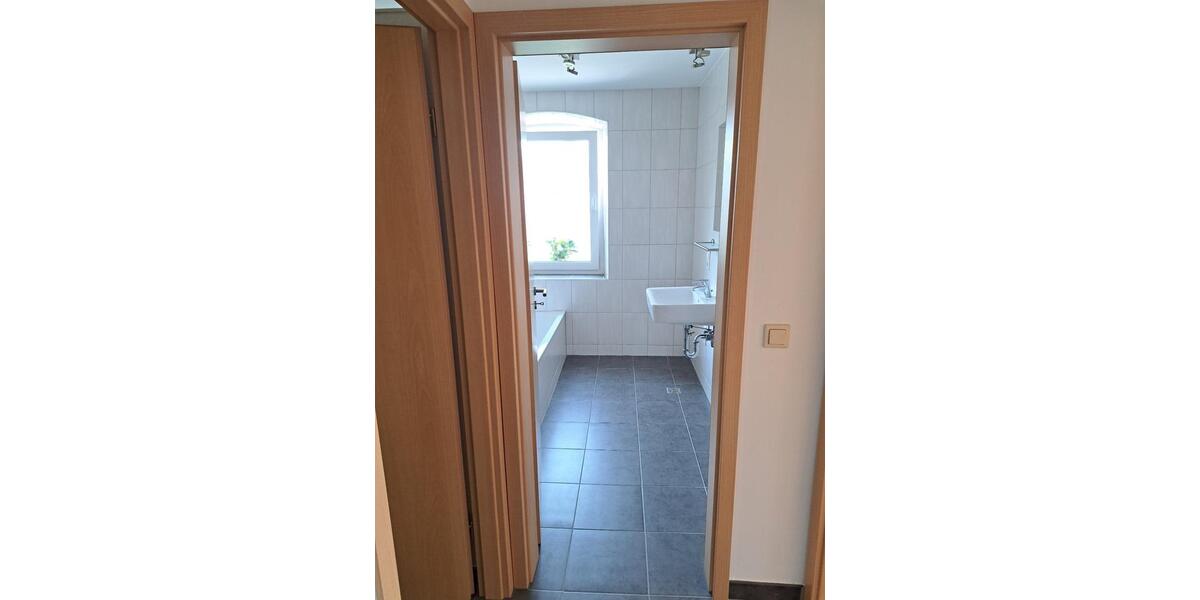 Etagenwohnung Konradsreuth - 2 Zimmer, 67 m&sup2;, 400&euro; | Angebot:25639200