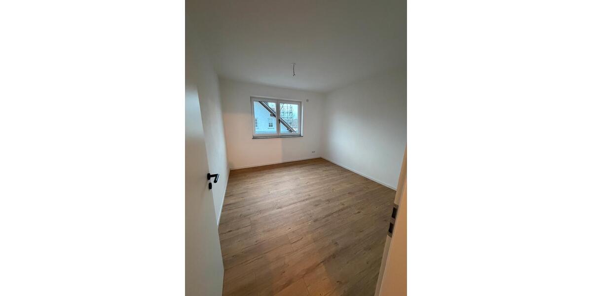 Etagenwohnung Memmingen - 4 Zimmer, 100 m&sup2;, 1.950&euro; | Angebot:24841808