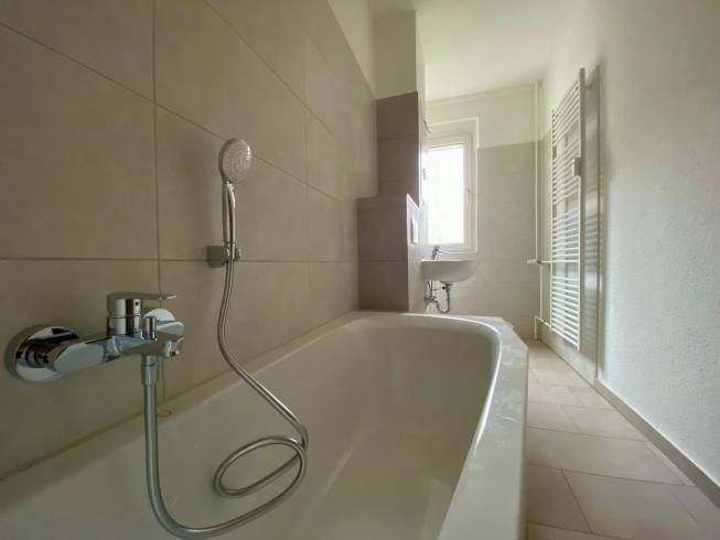 Etagenwohnung Oschersleben Oschersleben - 3 Zimmer, 65 m&sup2;, 329&euro; | Angebot:25781331