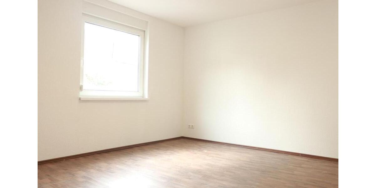 Etagenwohnung Brake (Unterweser) - 3 Zimmer, 70 m&sup2;, 1.000&euro; | Angebot:24562226