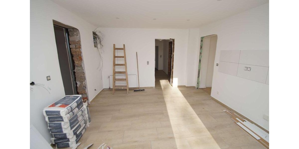 Erdgeschoßwohnung Schkopau - 3 Zimmer, 110 m&sup2;, 1.265&euro; | Angebot:24698919