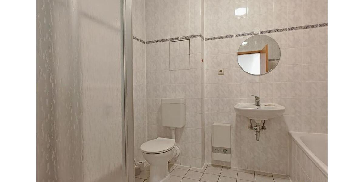 Etagenwohnung Hainichen - 3 Zimmer, 90 m&sup2;, 496&euro; | Angebot:26477168