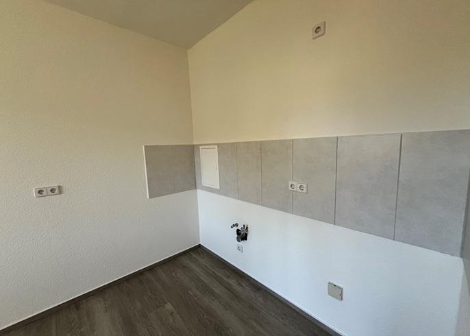 Platz für Sie: Großzügige 2-Raum-Wohnung mit Balkon