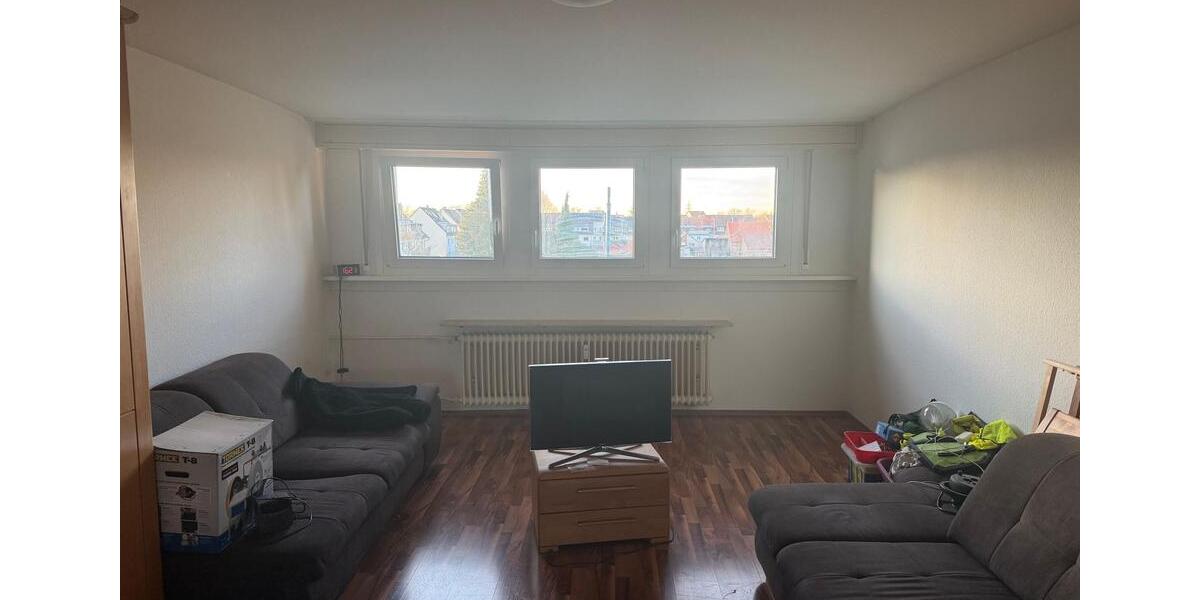 Helle 4-Zimmer-Wohnung im DG 4 zimmer